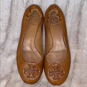 Tory Burch Reva Leather Flats Tan